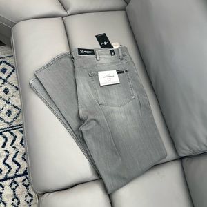 7FAM Luxe Performance Slimmy Tapered